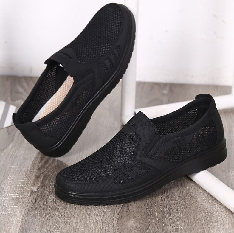 Men's Lightweight Breathable Slip On Soft Sole Casual Shoes